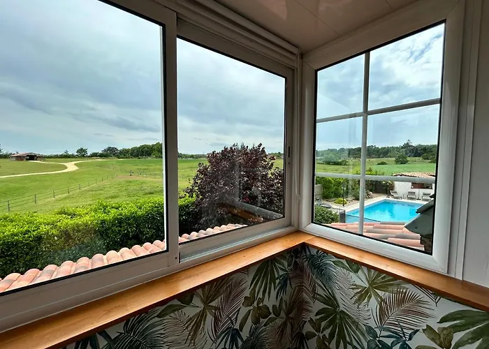 Bed & Breakfast Le Clos De Bourginel 3*